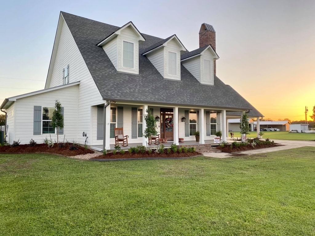 Landscaped house in Lafayette, La